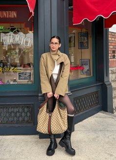 Astrid - escort in Sasebo Photo 16 of 18