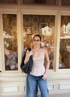 Astrid - escort in Tokyo Photo 22 of 27