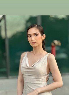 Astrid - escort in Manila Photo 20 of 23