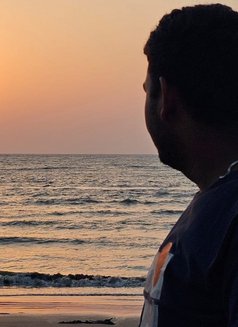 Astroturf16 - Male escort in Mumbai Photo 3 of 3