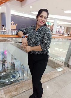 Aswathi - escort in Dubai Photo 3 of 5