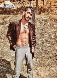 Aswin P S - Acompañantes masculino in New Delhi Photo 7 of 11