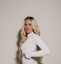 Asya - escort in Beirut