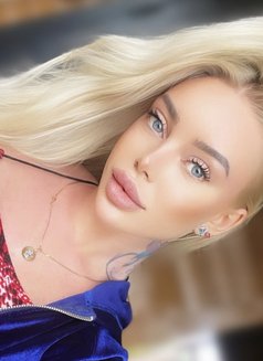 Asya fantastic baby - escort in Dubai Photo 9 of 15