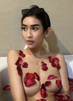 Asya - escort in Bali Photo 17 of 19