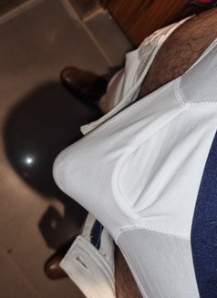 Ladies-Your private companion@Ritesh2408 - Male escort in Kolkata Photo 5 of 6