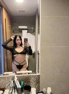 Atasha Cole - escort in Hong Kong Photo 3 of 8