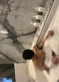 Ateş - Male escort in İstanbul Photo 5 of 5