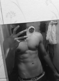 Atharva - Male escort in Mumbai Photo 3 of 4