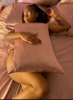 Atheena - escort in Nairobi Photo 6 of 6