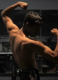 Athelete - Acompañantes masculino in Lucknow Photo 2 of 4