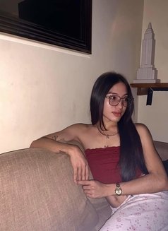 Athena Evanz - Acompañantes transexual in Makati City Photo 2 of 5