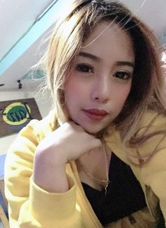 Athena - escort in Manila Photo 5 of 6