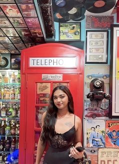 Athena - Transsexual escort in Makati City Photo 1 of 7