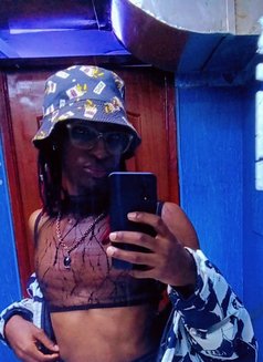 Athena - Acompañantes transexual in Nairobi Photo 4 of 4
