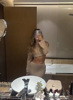 Olga - escort in Taipei Photo 3 of 8