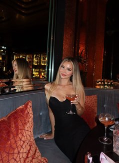 Olga - escort in Taipei Photo 6 of 8