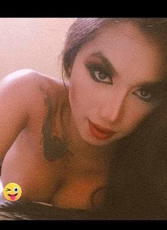 Athenakhalifa - Transsexual escort in Manila Photo 9 of 10