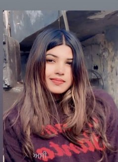 Athiya here🥀 ❣️ active now. - puta in Mumbai Photo 4 of 6
