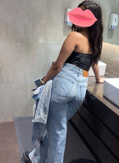 Athiya here🥀 ❣️ active now. - puta in Mumbai Photo 1 of 3