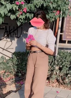 Athiya here🥀 ❣️ active now. - puta in Mumbai Photo 3 of 3