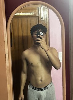Virgin guy - Masajista in New Delhi Photo 15 of 15