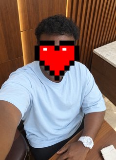 Athletic Matured Well Groomed Gentleman - Male escort in Bangalore Photo 2 of 3