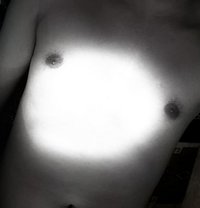 Athrav 19yo for cpls - Acompañantes masculino in Noida