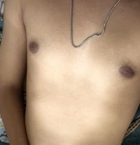 Athrav 19yo for cpls - Acompañantes masculino in Noida