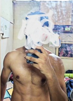 Athul - Acompañantes masculino in Mumbai Photo 1 of 3