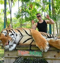 Atlas - Male escort in İstanbul