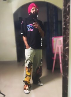 Attentive & Elegant Male Escort F - Male escort in Chandigarh Photo 3 of 7