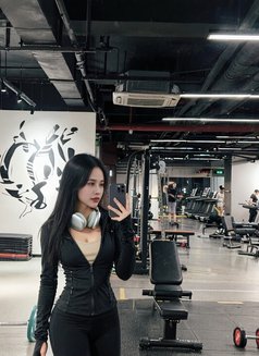 Attractive Figure New_Slim Body - escort in Dubai Photo 8 of 8