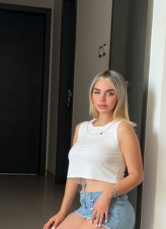 Atusa new lady - escort in Muscat Photo 1 of 5