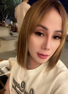 Aubrey - masseuse in Jeddah Photo 2 of 4