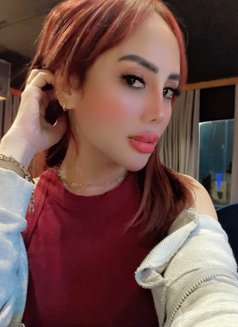 Aubrey - Transsexual escort in Jeddah Photo 4 of 7