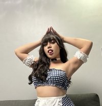 Audi - Transsexual escort in Manila