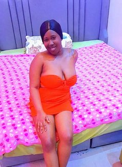 Audrey - escort in Riyadh Photo 6 of 9