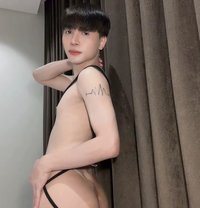 Augus in Jeddah - Transsexual escort in Jeddah Photo 7 of 9