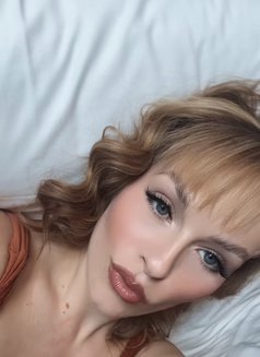 August - escort in Birmingham Photo 2 of 4