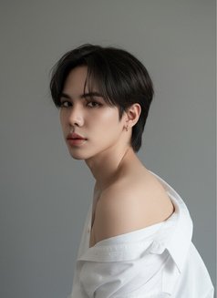 August Th - Male escort in Abu Dhabi Photo 6 of 6