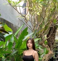 Gadis remaja Auliaa - adult performer in Bali