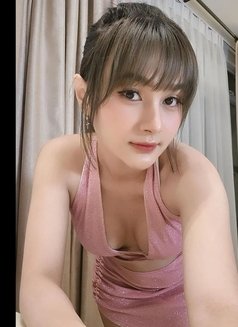 Aulia - escort in Surabaya Photo 3 of 4