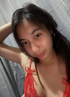 Aulia - escort in Noida Photo 3 of 6