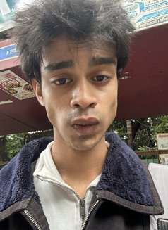 Aum Deshmane - Male escort in Pune Photo 1 of 5