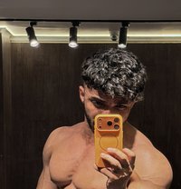 Aumer - Male escort in Cairo
