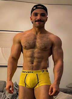 Aumer - Acompañantes masculino in Dubai Photo 3 of 5