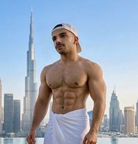 Aumer - Acompañantes masculino in Dubai