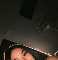 AUMI - masseuse in Bali