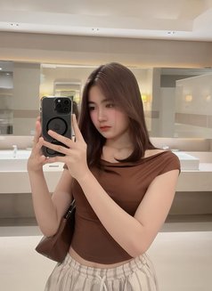 Aura - masseuse in Jakarta Photo 4 of 6